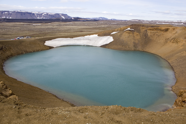 2011-07-02_14-04-52 island.jpg - Kratersee Viti am Namafjall